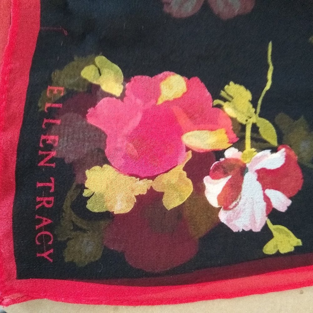 Ellen Tracy Scarf